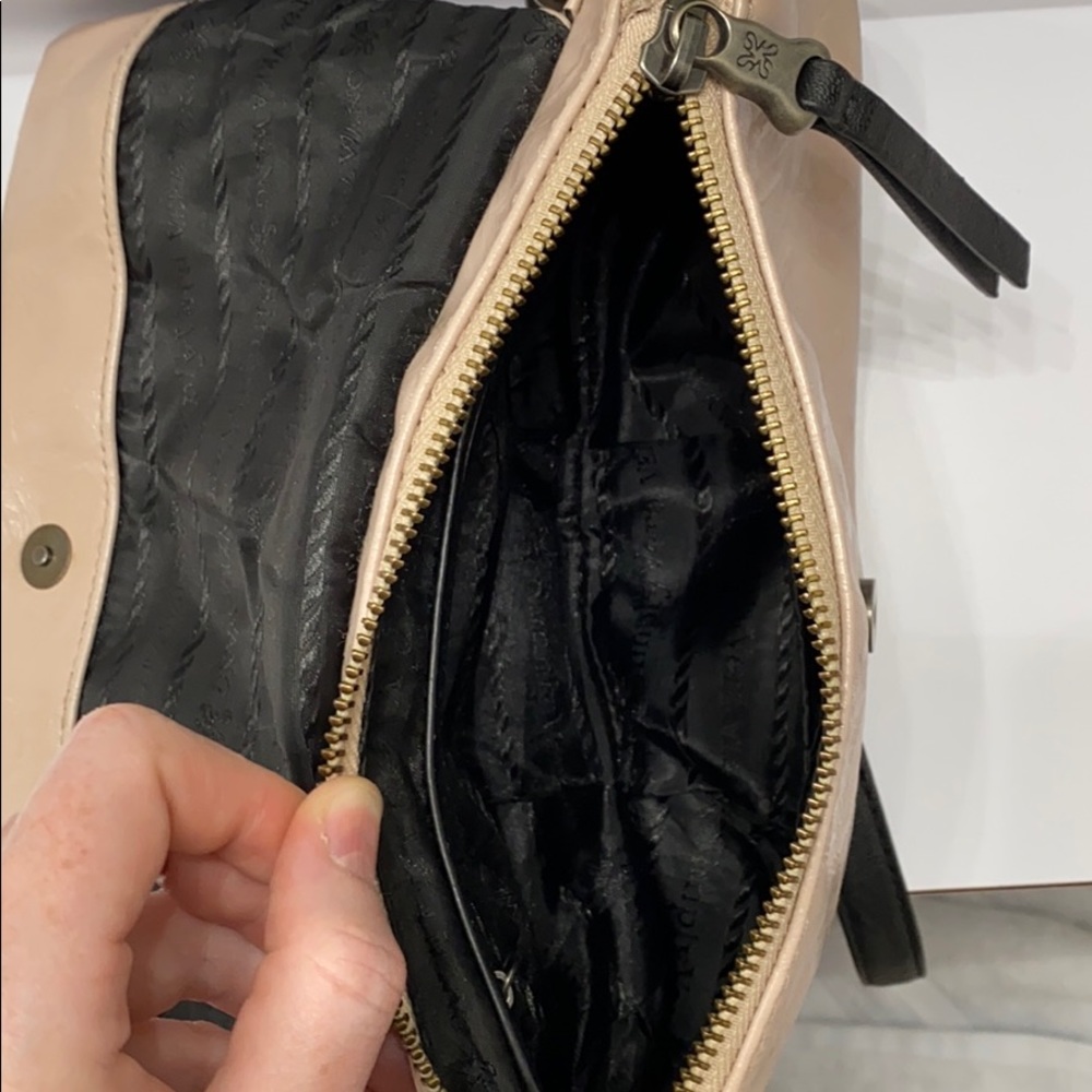Simply Vera Vera Wang Crossbody Bag - Picture 7 of 8